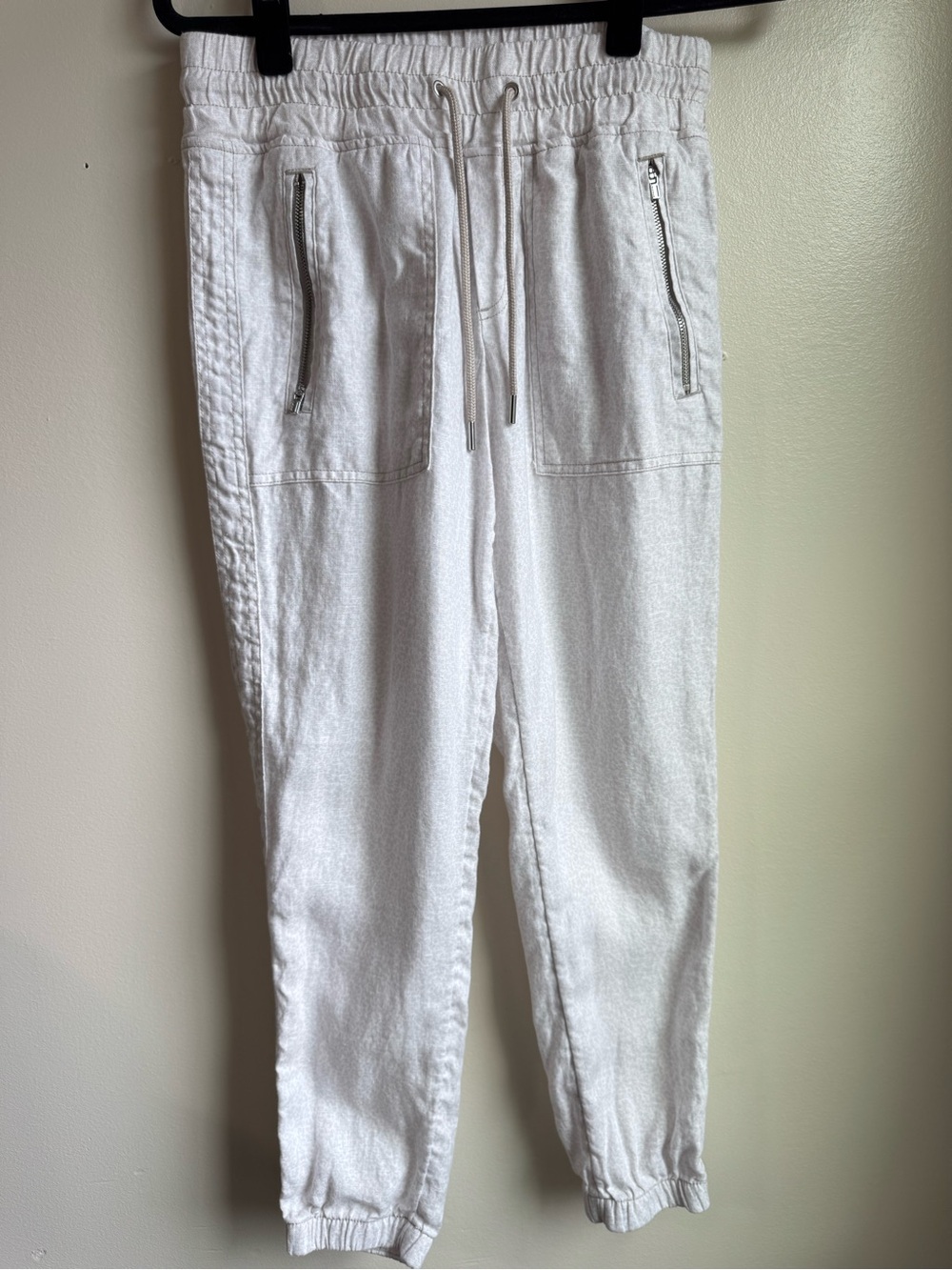 Athleta Women’s Jogger Pants Cream Beige Drawstring Zip Pocket Size 2P